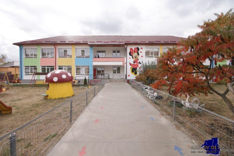 Gradiniță modernă în orașul Scornicești