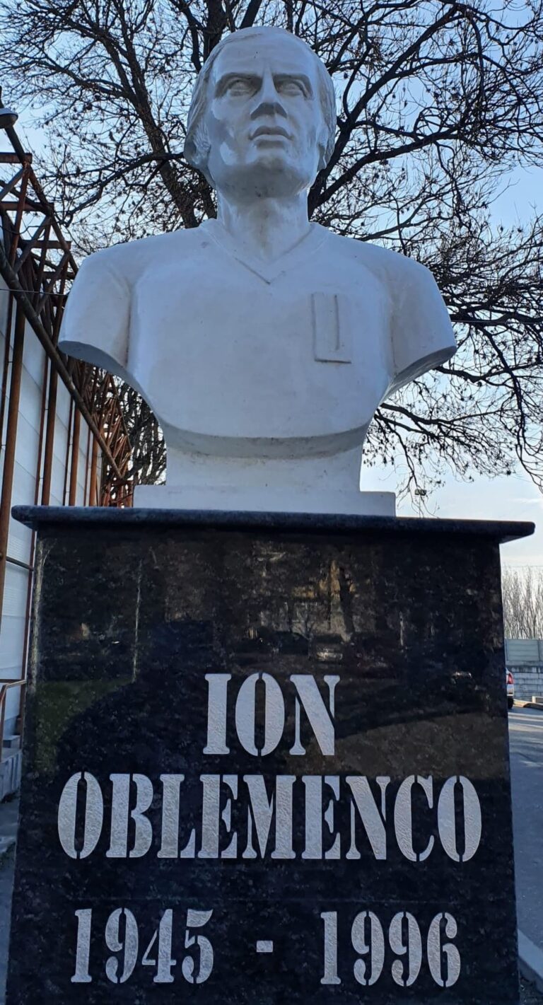 A fost dezvelit bustul lui Ion Oblemenco la Corabia