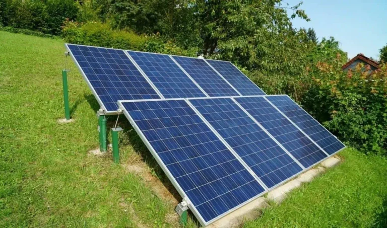 Taxe pentru românii cu panouri fotovoltaice