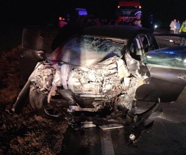 Patru persoane și-au pierdut viața într-un grav accident rutier la Jitaru