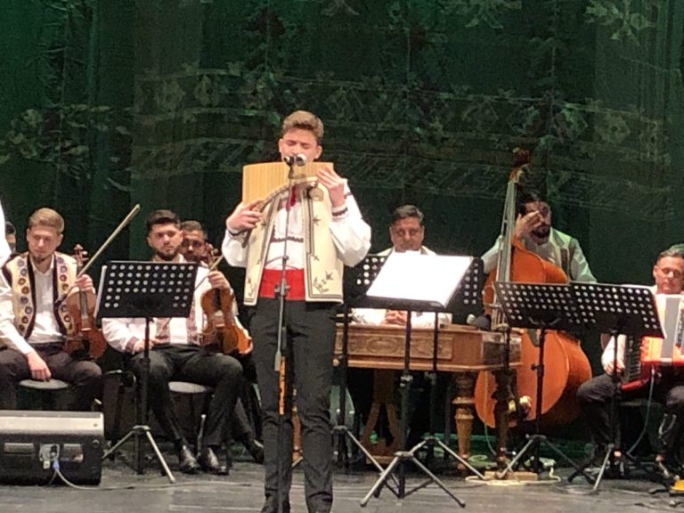 Festivalul de folclor „De dor, de primăvară” Caracal și-a desemnat câștigatorii